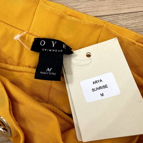 NWT OYE SWIMWEAR Arya Sunrise Yellow Grommet Bandeau Bikini Swim Top Size M - Picture 6 of 6